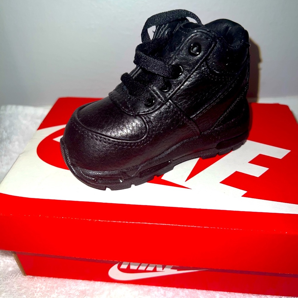 Nike boots